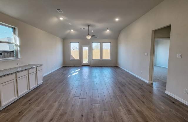 2201 River Trail Gallery 4