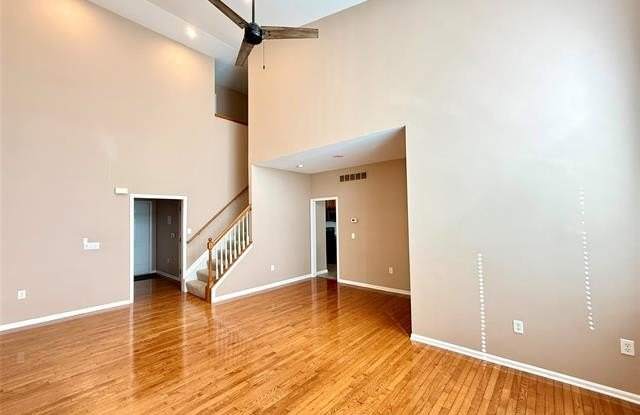 41865 YEATS Drive Gallery 4