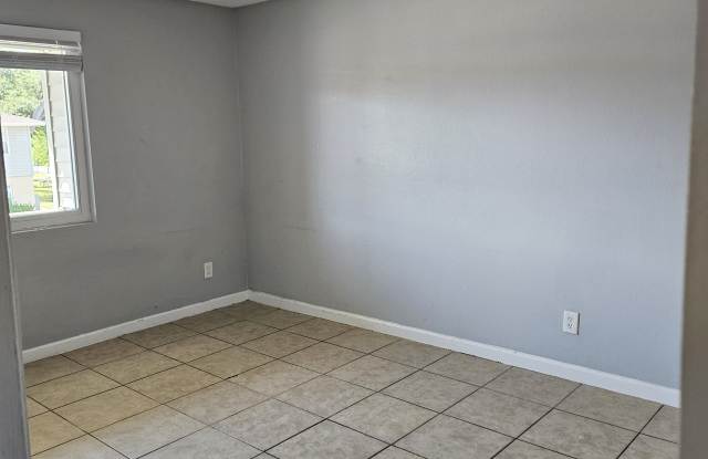 205 Berry Tree Pl
Brandon, FL 33510-4353-1 Gallery 4