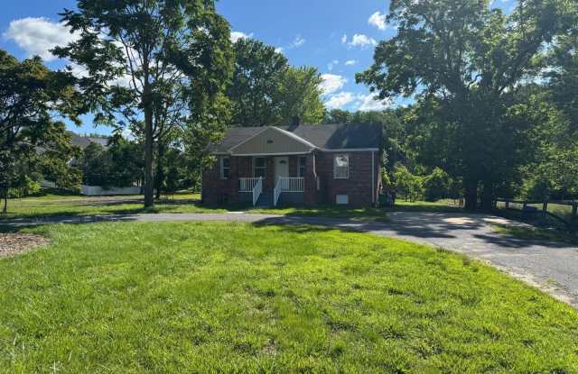 910 ROLLINS AVENUE photos photos