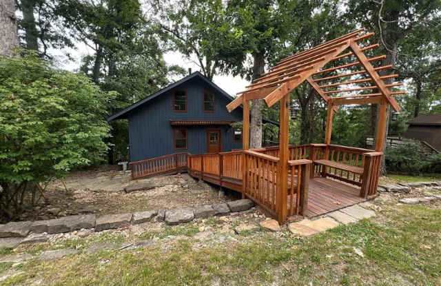 Beautiful and Serene Home by the Lake photos photos