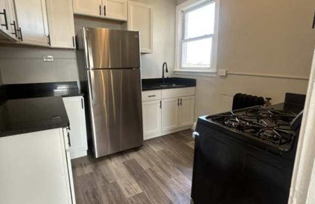 124 1/2 Sibley Street - #35 Gallery 3