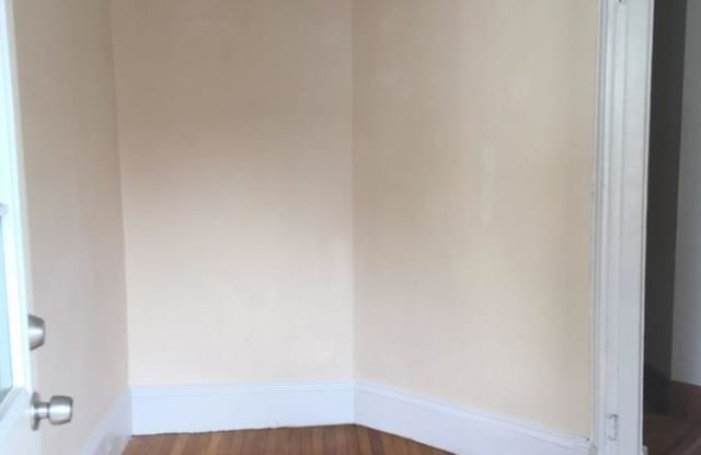 32 Foster St. Gallery 4