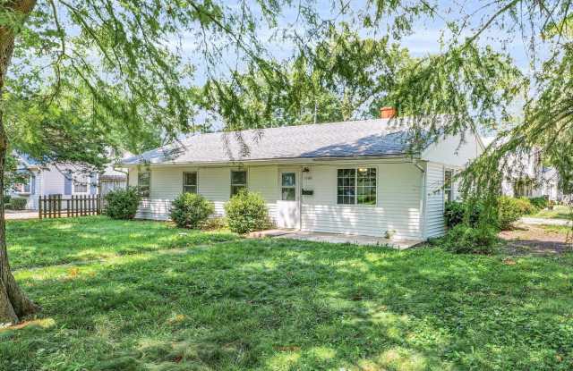 Now Leasing 3-Bedroom, 2-Bath House with Detached Garage for Move in August 1st! photos photos