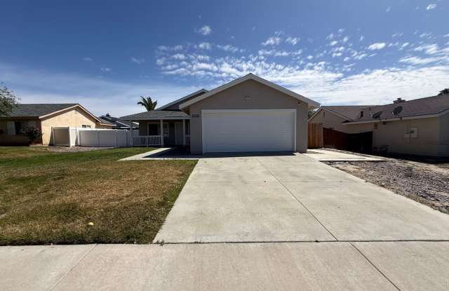 Remodeled Three Bedroom Two Bath in Hemet! photos photos