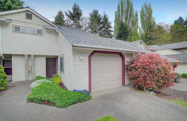 2bd/2.5ba Kirkland Townhome - 10248 Northeast 138th Place, Kirkland, WA 98034