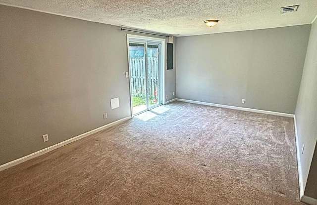 715 ACORN Court Gallery 3