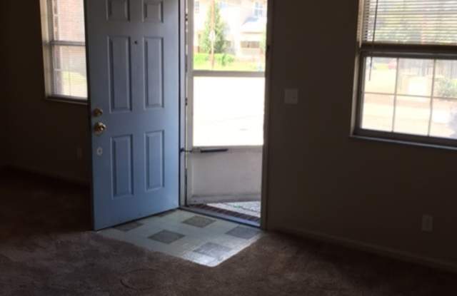 One Bedroom One Bath Apartment in Charleston photos photos