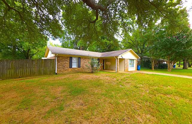 Welcome Home to 308 Lakeview, Whitehouse! photos photos