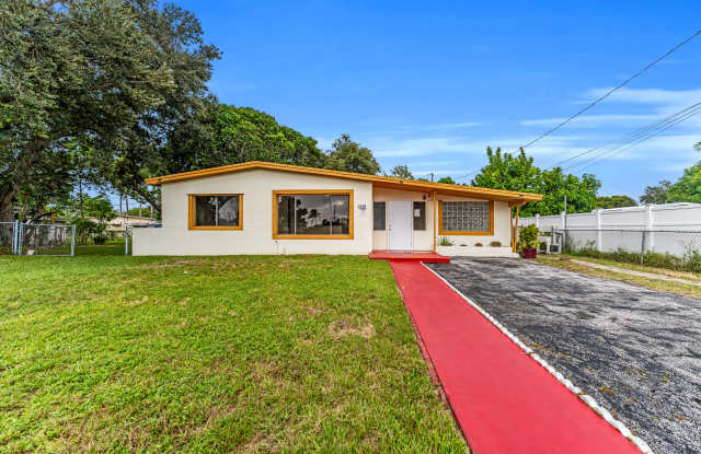 4220 Sw 36th St - 4220 Southwest 36th Street, West Park, FL 33023