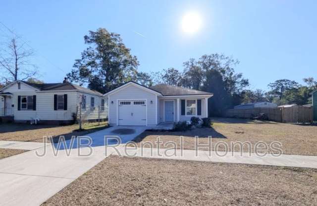 1156 Monmouth Way photos photos