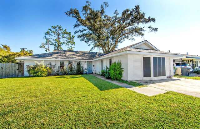 105 El Paso Boulevard - 105 El Paso Boulevard, Houma, LA 70360 105 El Paso Boulevard - 105 El Paso Boulevard, Houma, LA 70360