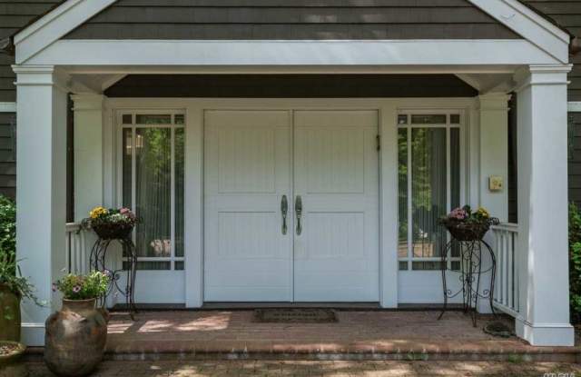 1620 Old Cedar Swamp Road Gallery 4