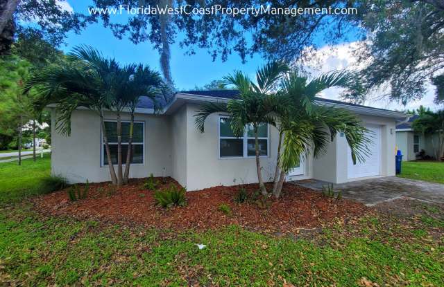 SLEEK -MODERN 3 BEDROOM/2 BATH WITH SUPER SARASOTA LOCATION! photos photos