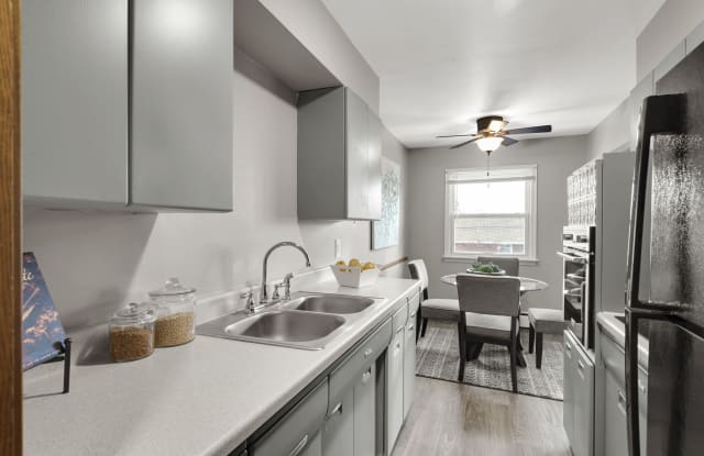 Brentwood Park Townhomes and Apartments Gallery 3