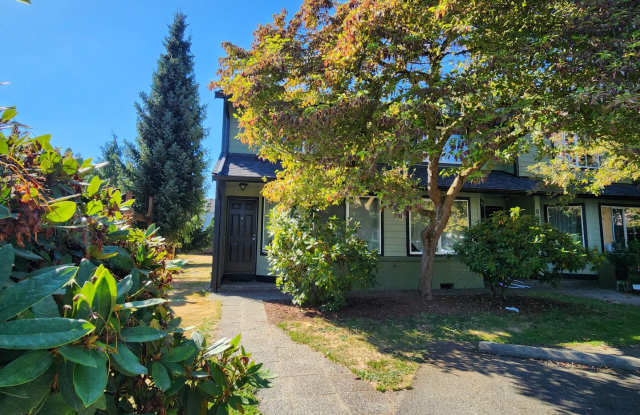 Beautiful 2 Bedroom, 1.5 Bath Townhouse Style Apartment, Monroe $2195.00 per/mo Gallery 1