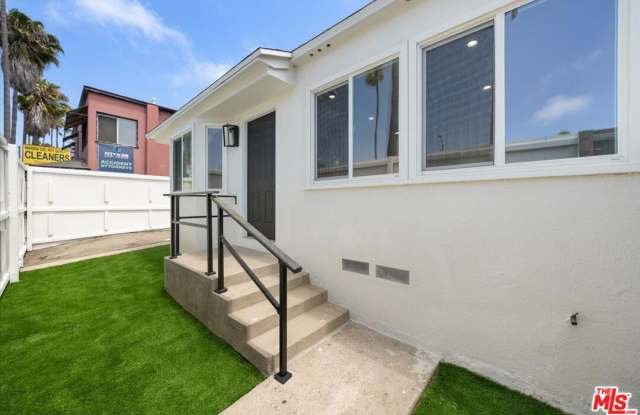 702 Washington Blvd photos photos