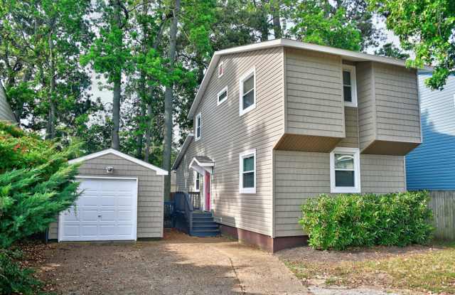 3 BEDROOM HOUSE WITH GARAGE SHORT DISTANCE TO BEACH photos photos