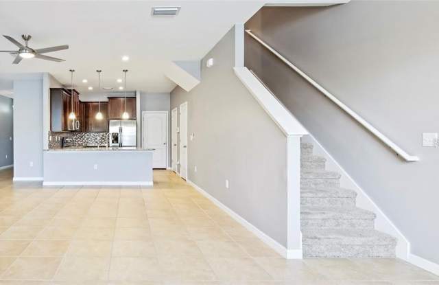 543 52ND TERRACE N Gallery 4