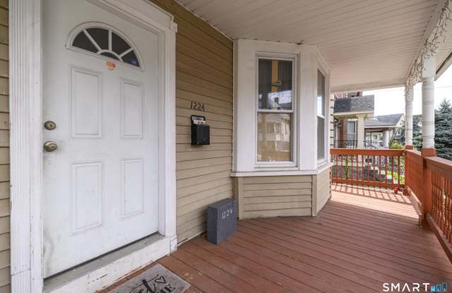 1224 Iranistan Avenue Gallery 2