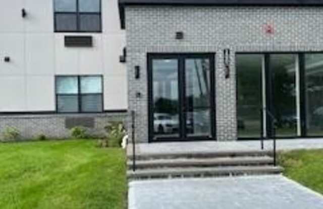 100 Jackson Avenue photos photos