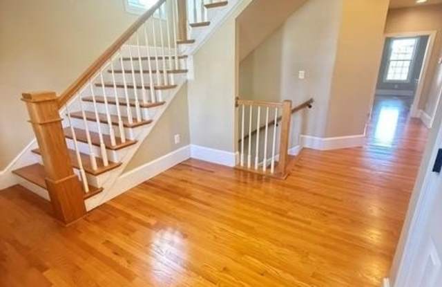 10009 DICKENS Avenue Gallery 3