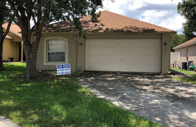 12621 Parkbury Drive - 12621 Parkbury Drive, Alafaya, FL 32828