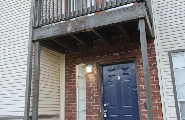 Downtown / Riverside Townhome - 2BD/2.5BA - Upgraded - W/D - Reserved Parking - $1570 photos photos