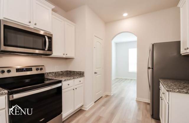 10482 Sweetwater Creek Drive Gallery 3