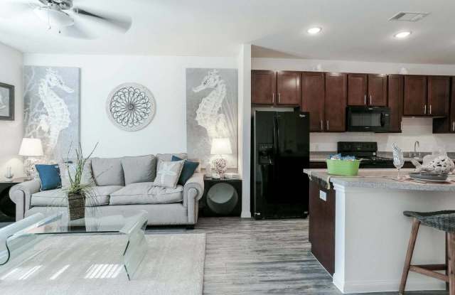 The Cove Apartments Gallery 3
