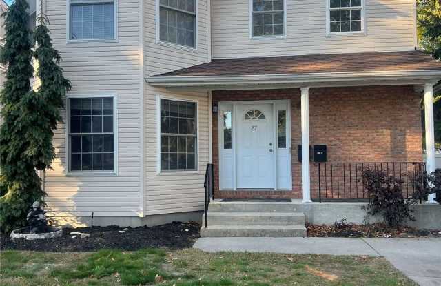 87 5th Avenue - 87 5th Avenue, Westbury, NY 11590