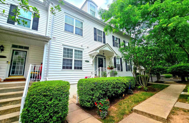110 LANTERN Drive - 110 Lantern Drive, Doylestown, PA 18901 110 LANTERN Drive - 110 Lantern Drive, Doylestown, PA 18901