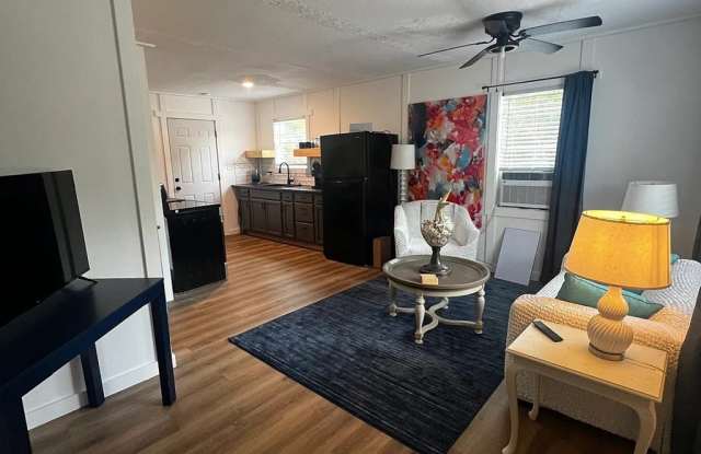 496 Ave A Gallery 2