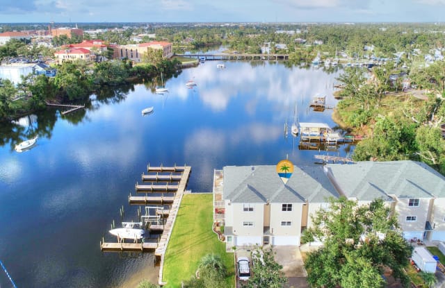 242 E 3rd Place - 242 3rd Place, Panama City, FL 32401