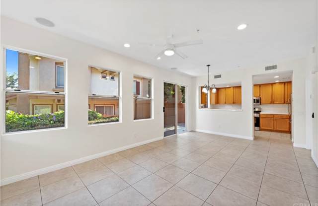 244 California Court Gallery 4