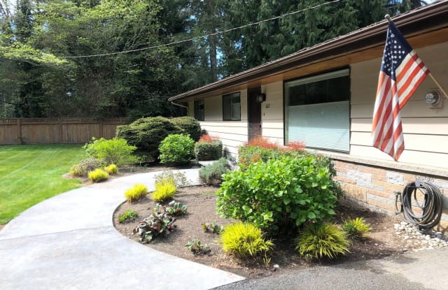 662 NE Surfcrest Ave - 662 Northeast Surfcrest Avenue, Lofall, WA 98370