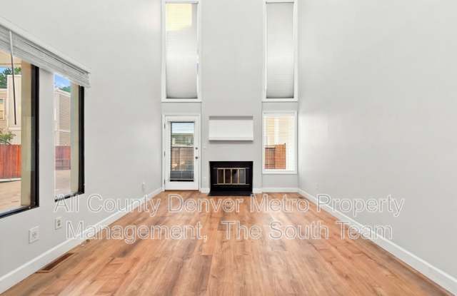 1050 S Monaco St Pkwy Gallery 2