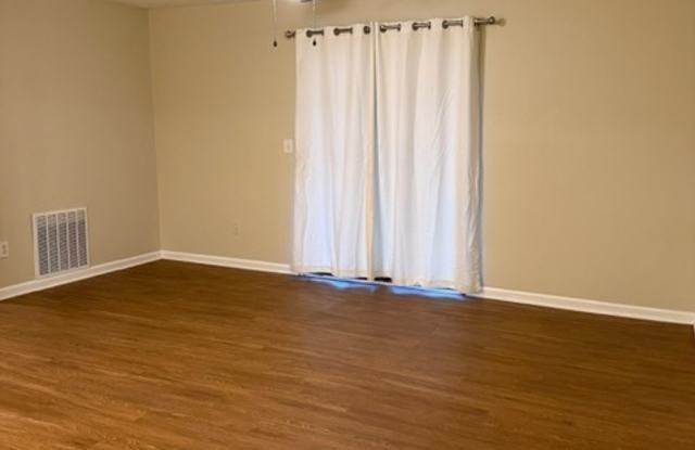 3609 Woodbriar Cir Gallery 2