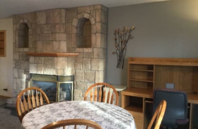 2586 Copper Cliff Trl - 2586 Copper Cliff Trail, Woodbury, MN 55125