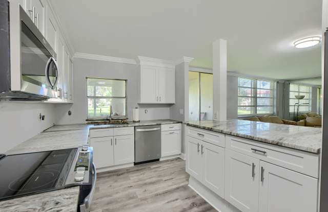 17 Willowbrook Lane - 17 Willowbrook Lane, Palm Beach County, FL 33446 17 Willowbrook Lane - 17 Willowbrook Lane, Palm Beach County, FL 33446