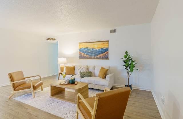 134 Northwood Drive – Newly Renovated Apartment Gallery 4