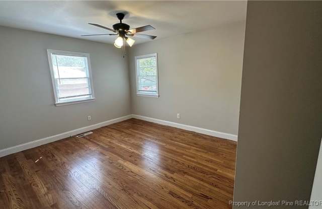 1855 Stanberry Street Gallery 2