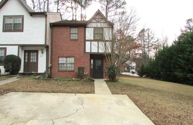 MOVE-IN SPECIAL! End Unit in Main Station with Hardwood Floors and Fireplace - 3550 Main Station Drive Southwest, Cobb County, GA 30008