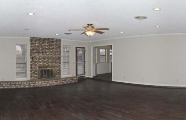 6008 Cornell Gallery 4