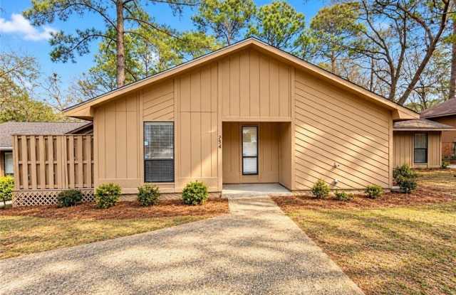 754 Hedgelawn Way Gallery 1