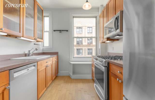 780 West End Avenue Gallery 4