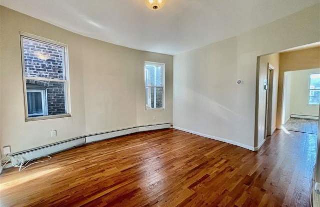 263 STEGMAN ST photos photos