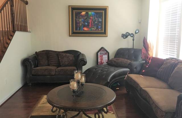 1751 Fernwood Dr Gallery 2