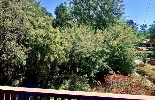 2727 Miradero Drive Gallery 2