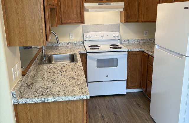 1894 Southeast Clay Street - 1894 photos photos